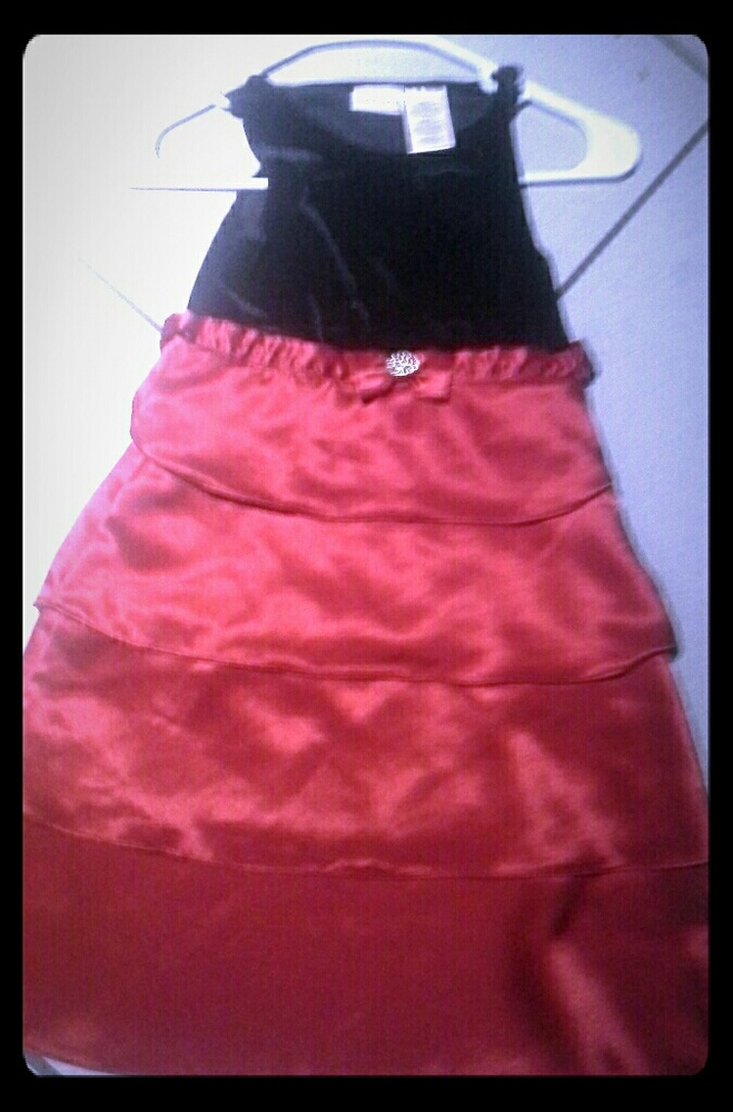 Another stunning holiday dress 8♡velvet